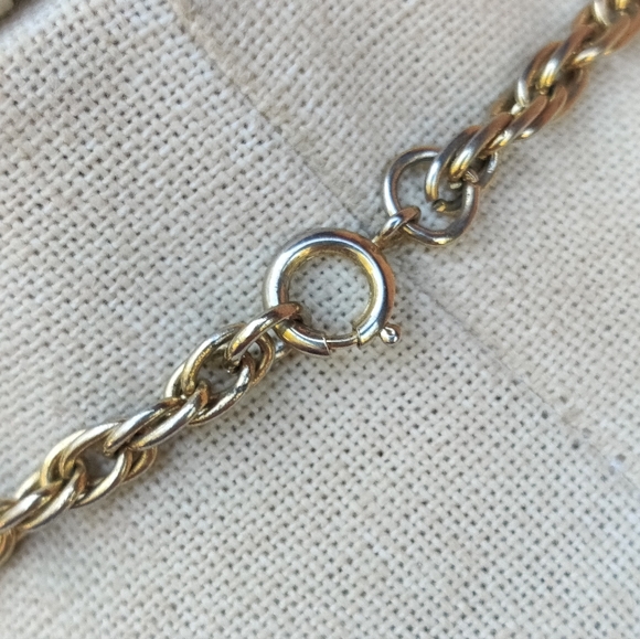 Vintage Pink And Red Molded Plastic Necklace - Picture 11 of 11